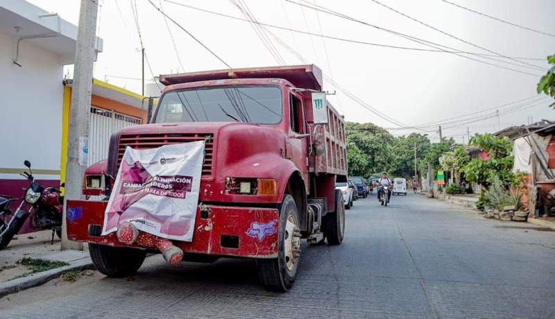 eliminan-criaderos-de-moscos-en-septima-sexta-y-cuarta-seccion-de-juchitan