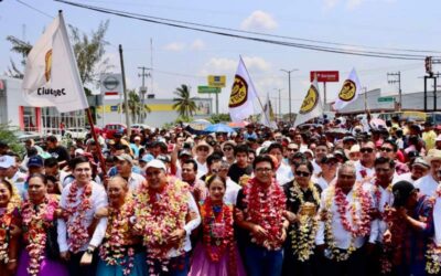 FUCO, recibe con marcha multitudinaria a Claudia Sheinbaum en Juchitán