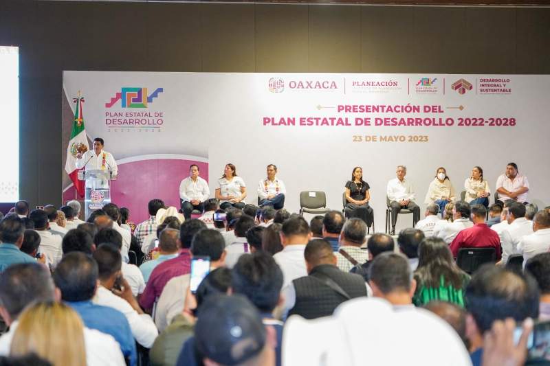 presenta-salomon-jara-el-plan-estatal-de-desarrollo-2022-2028-1