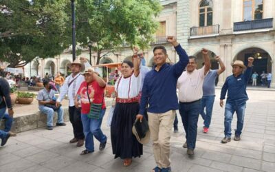 Sección 22 de la CNTE entrega pliego petitorio