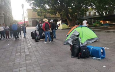 Sección 22 levanta plantón y anuncia bloqueo en crucero del Aeropuerto