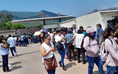 Desalojan a personal de Ciudad Administrativa