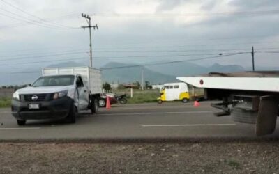 Dos personas lesionadas deja accidente en Tlacolula