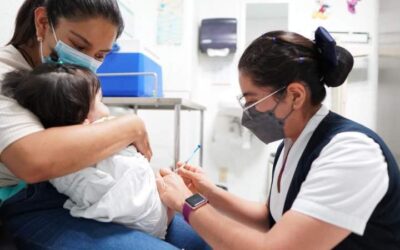 Llama SSO a familias a completar el esquema de vacunación de niñas y niños