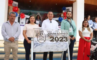 Premia ayuntamiento de Xoxo a contribuyentes cumplidos