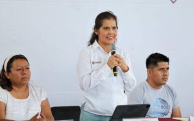 Acompaña Laura Estrada Mauro al gobernador Salomón Jara a su gira por la Sierra Norte