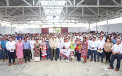 Anuncia Gobierno de Oaxaca construcción de caminos y recuperación del Centro de Salud en Acatlán de Pérez Figueroa