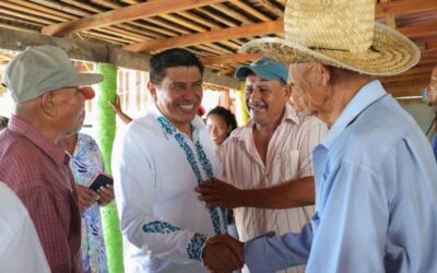 Atestigua Salomón Jara obras que transforman la realidad de Pinotepa Nacional