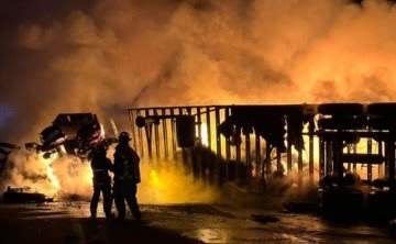 Choque en Michoacán deja 6 muertos y 53 heridos, autobús viajaba de Baja California a Оахаса