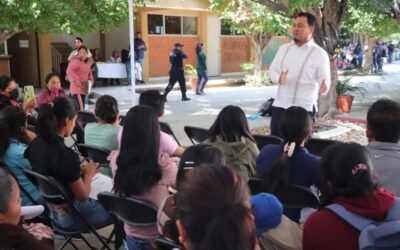 Cumple IEEPO entrega de beca mensual de la Estrategia Nacional de Iniciación a la Docencia en el Medio Indígena