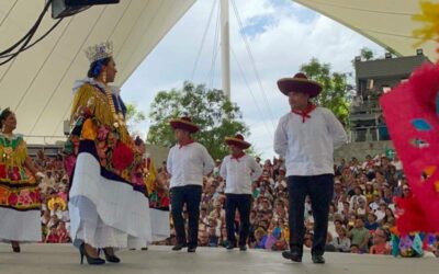 Impresiona Delegacion de Tehuantepec durante el Primer Lunes del Cerro