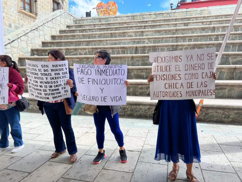 Jubilados protestan en el municipio de Oaxaca