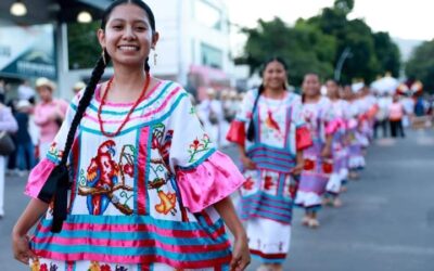 Miles disfrutan el Desfile de Delegaciones; vibra Oaxaca con la Guelaguetza 2023