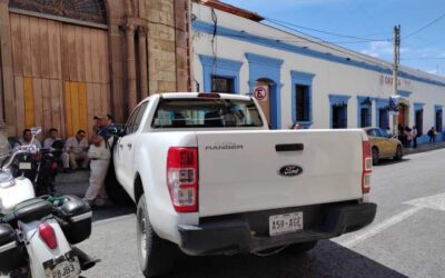 Trabajadores de vectores bloquean oficinas de Salud