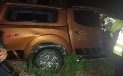 Una persona fallecida es el saldo preliminar de una volcadura en la Costa