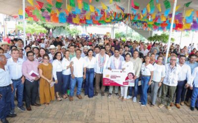 Villa de Tututepec recibe inversión en salud, educación e infraestructura