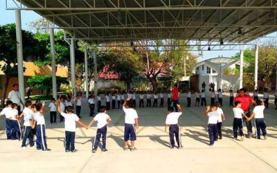 11 mil 689 alumnos del Istmo regresan a clases