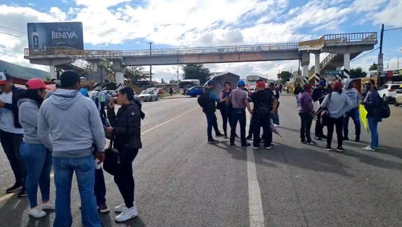 bloquea-el-sitem-la-carretera-federal-190