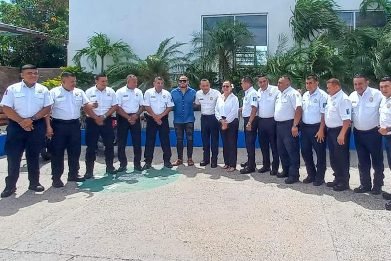 con-diversas-actividades-bomberos-de-juchitan-festejan-su-dia