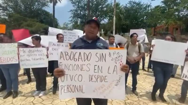 Docentes y administrativos de la UTVCO protestan por despidos injustificados