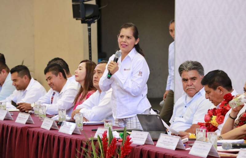 en-territorio-y-con-trabajo-se-avanza-en-la-transformacion-de-oaxaca-laura-estrada-mauro