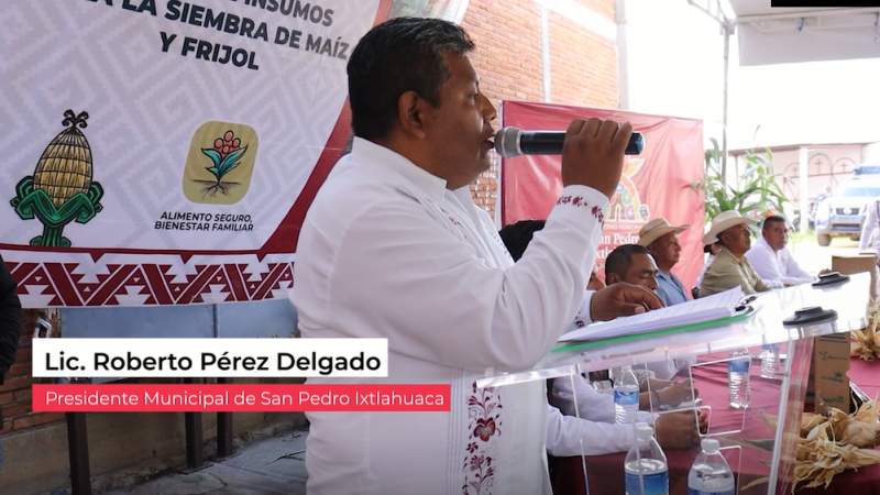 entrega-de-insumos-para-el-campo-beneficia-a-agricultores-locales-de-san-pedro-ixtlahuaca