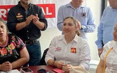 Llama Miriam Vázquez a respaldar a mujeres que buscan abrirse camino en la política