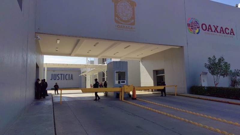 mantiene-gobierno-de-oaxaca-compromiso-con-dignificacion-de-la-labor-policial