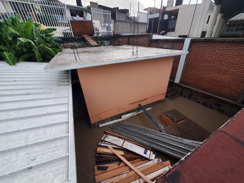 auxilian-a-la-poblacion-ante-fuerte-lluvia-ocurrida-en-la-heroica-ciudad-de-tlaxiaco