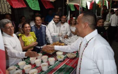 Celebra Antonino Morales, unidad mostrada por el pueblo de Oaxaca, en Fiestas Patrias