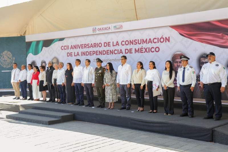 conmemora-gobierno-del-estado-202-aniversario-de-la-consumacion-de-la-independencia-de-mexico-2