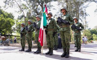 Rinde Salomón Jara honor a Don Miguel Hidalgo y Costilla