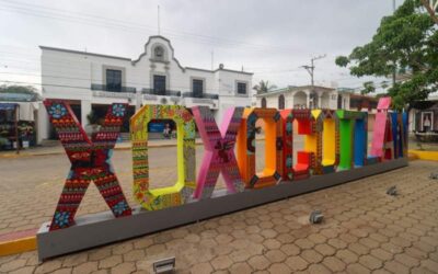 Devela Chente Castellanos nueva imagen de letrero monumental de Xoxo