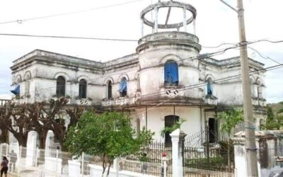 En venta, chalet de Juana Cata; propietarios piden 6 millones 800 mil pesos