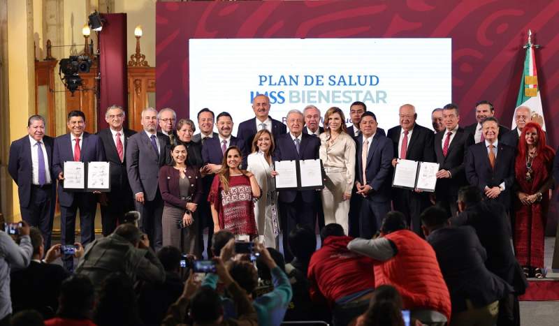 Firma Oaxaca Acuerdo Nacional para la Federalización del Sistema de Salud para el Bienestar