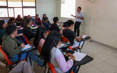 Inician clases presenciales más de mil 500 estudiantes de la UTVCO