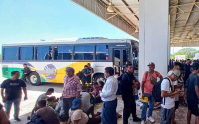 Línea de transporte del Istmo cobra servicio de primera clase pero ofrece de segunda a migrantes