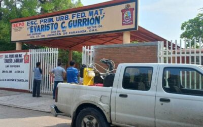 Se intoxican alumnos de primaria y secundaria en Juchitán, por fumigación