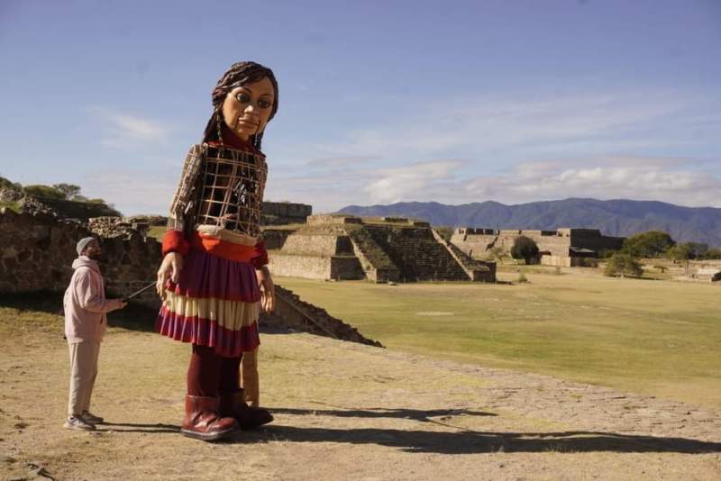 Amal visita la ciudad de Oaxaca; recorrió mercados e irá a El Tule