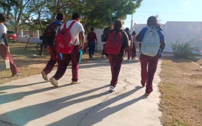 Aplican medidas por amenazas a alumnas de secundaria en La Ventosa, Juchitán