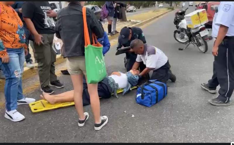 Atropellan a estudiante a la altura de Brenamiel