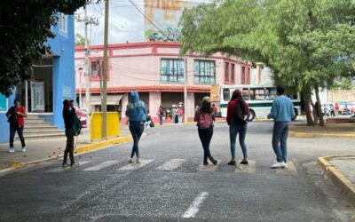 Bloquean normalistas sobre el Boulevard Eduardo Vasconcelos