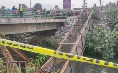 Colapsa puente de aguas negras «La Compañía»; hay 15 lesionados