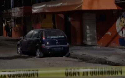 Con arma blanca, asesinan a un hombre en taquería ubicada sobre Símbolos Patrios