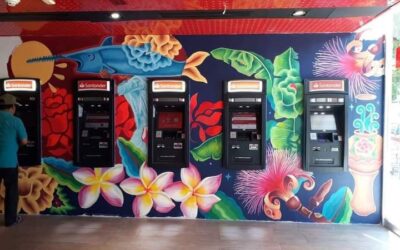 Imponente obra de arte embellece sucursal bancaria en el centro de Juchitán