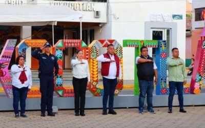 Llama Chente Castellanos a honrar memoria de héroes revolucionarios