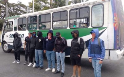 Normalistas bloquean a la altura de Fonapas en la capital