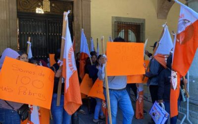 Protesta Lubizha en Palacio de Gobierno de Oaxaca