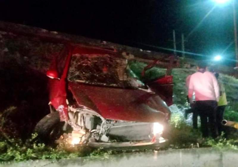 Una persona lesionada y daños materiales deja accidente en Juchitán