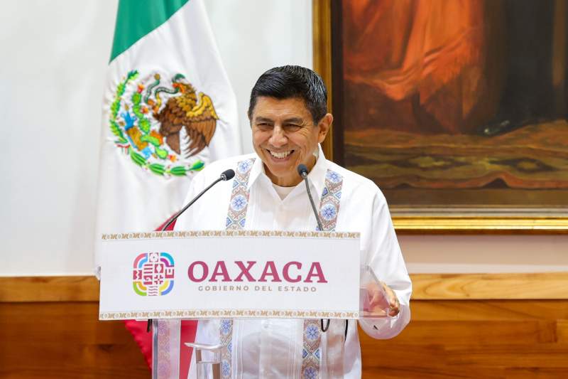 Habrá Tiendas, Farmacias Bienestar y Pensión para Personas con Discapacidad en Oaxaca durante 2024